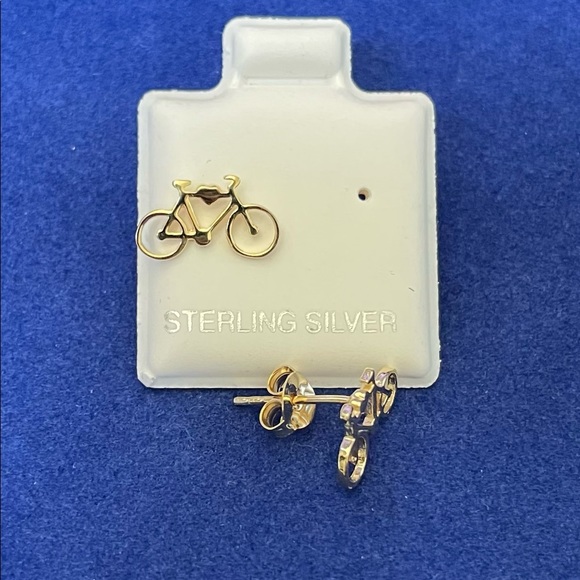 925 Sterling Silver gold plated MINI bicycle Post Earrings - Picture 2 of 2